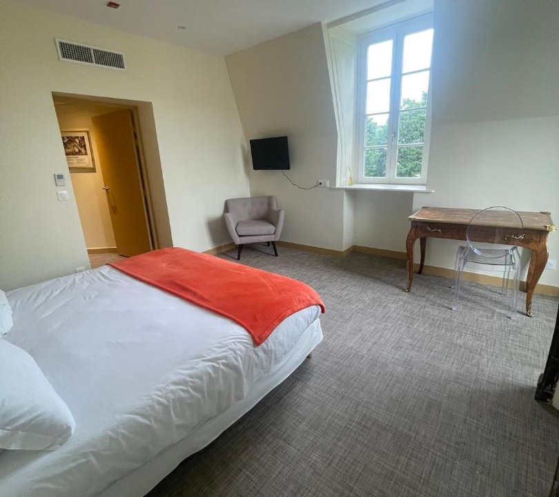 Photo of Others in Ecouen