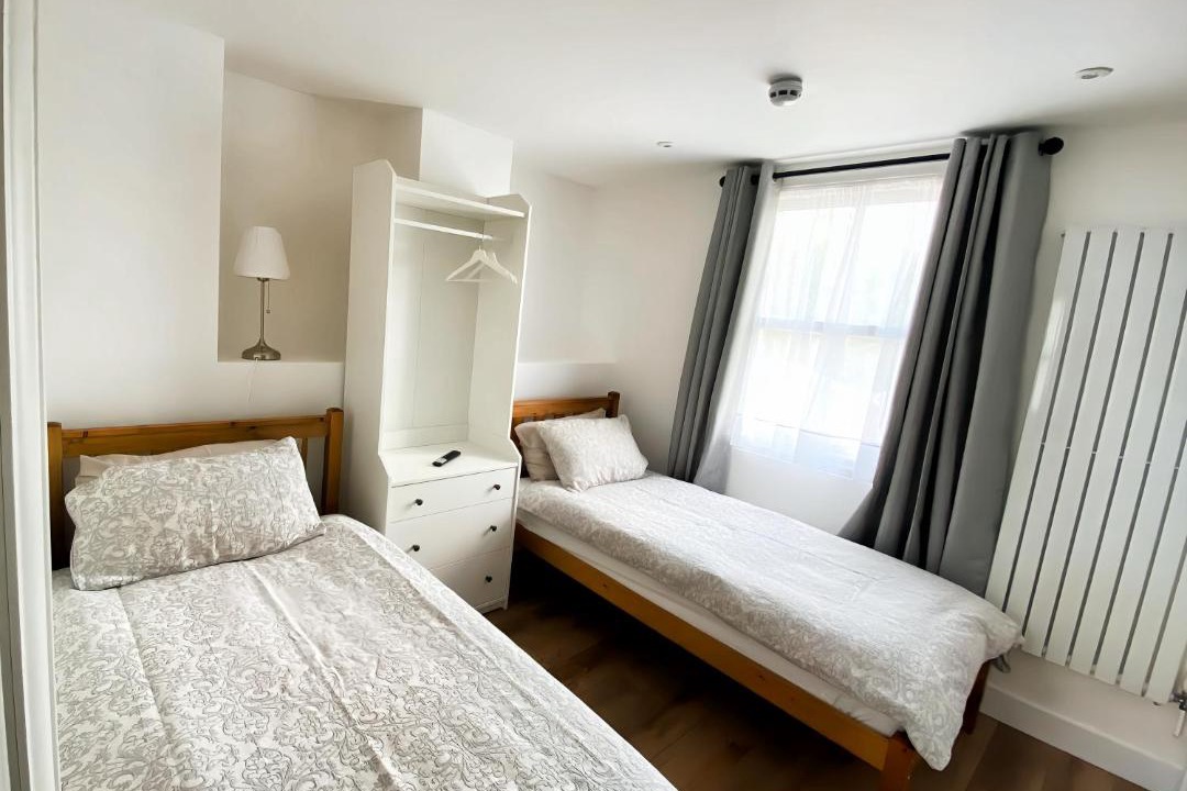 Photo of Others in Whitton