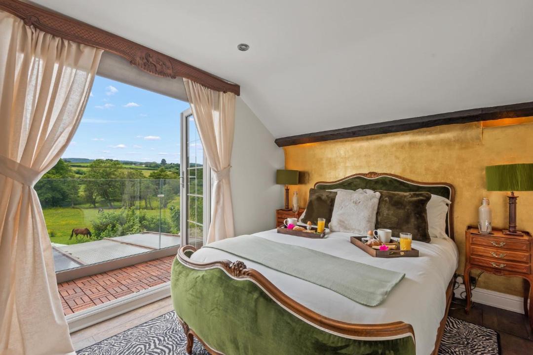 Photo of Others in Kenn