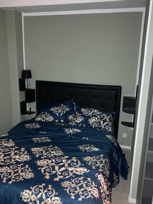 Photo of Bedroom in Batignolles