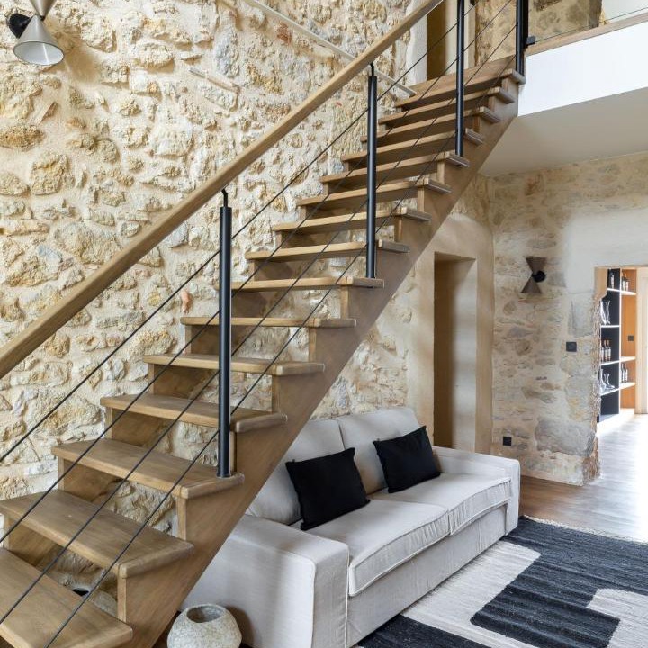 Photo of Others in Illats