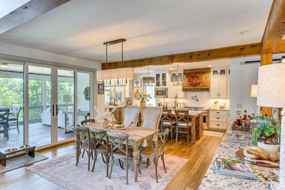 Photo of Others in Hiawassee