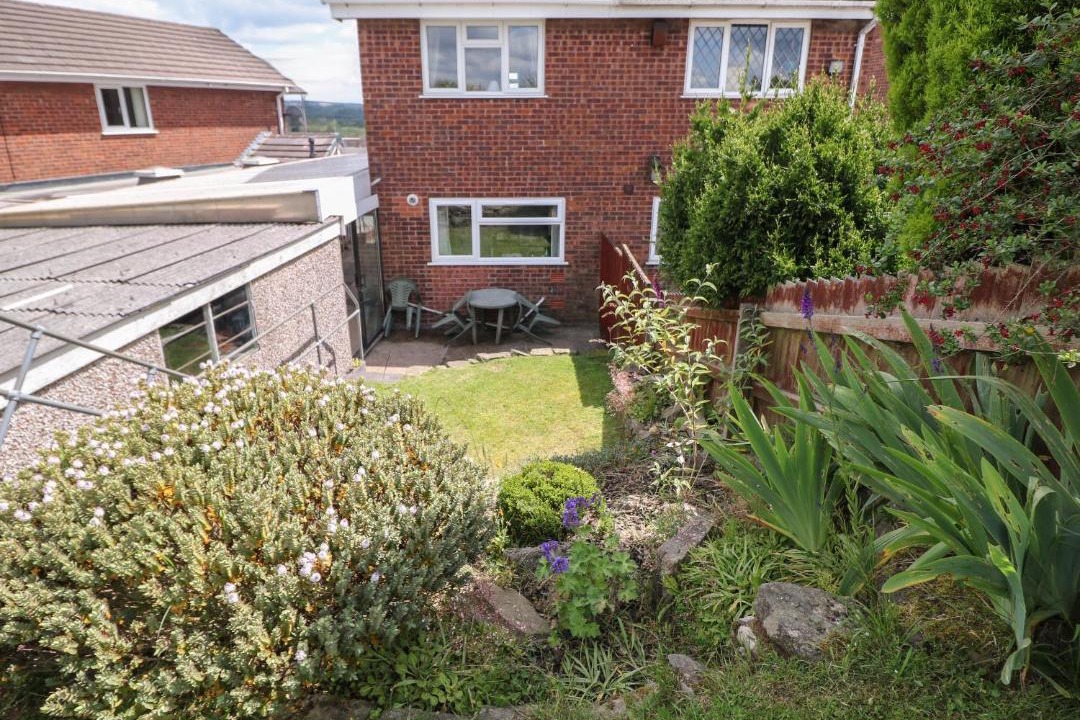 Photo of Others in Leek