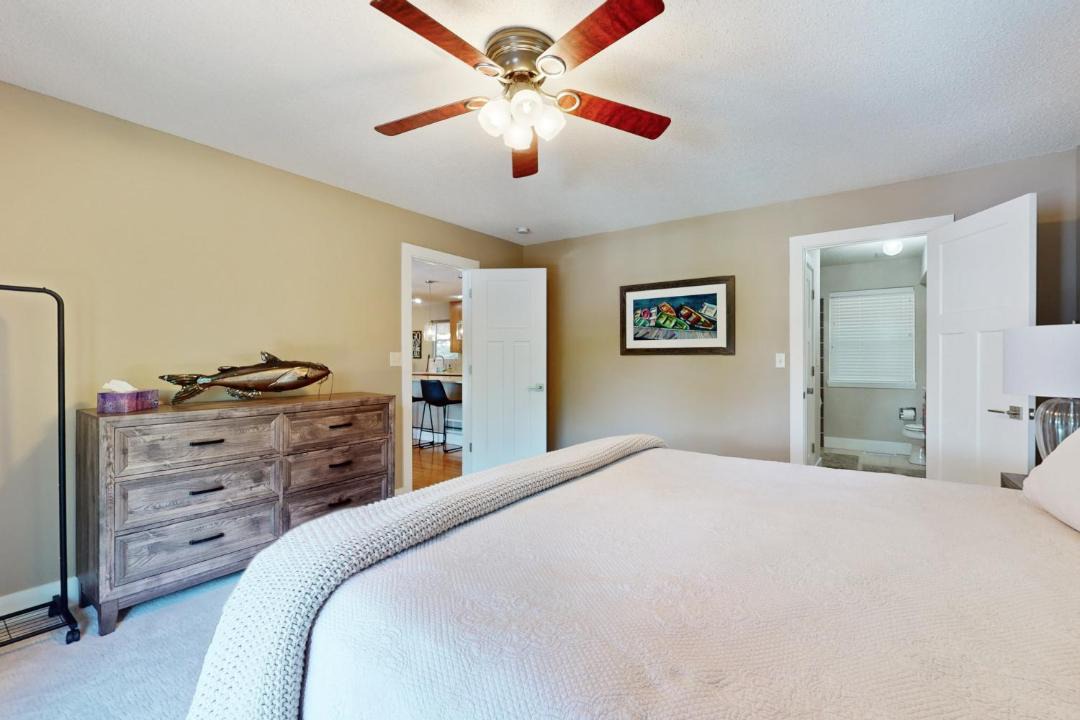 Photo of Bedroom in Linn Creek