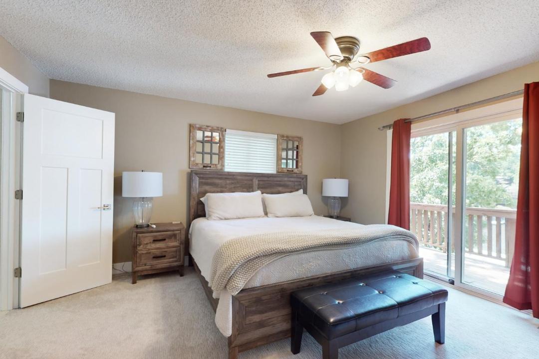 Photo of Bedroom in Linn Creek