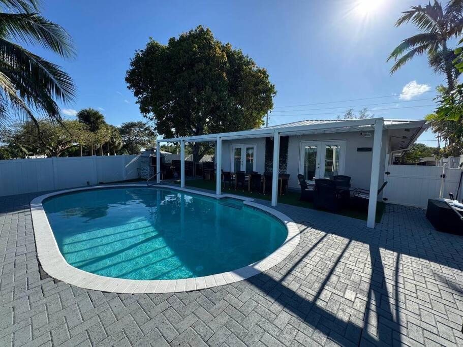 Photo of Others in Wilton Manors