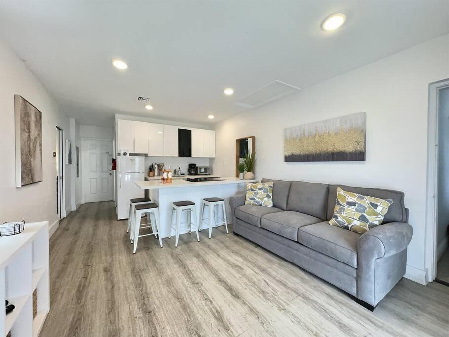 Photo of Others in Wilton Manors