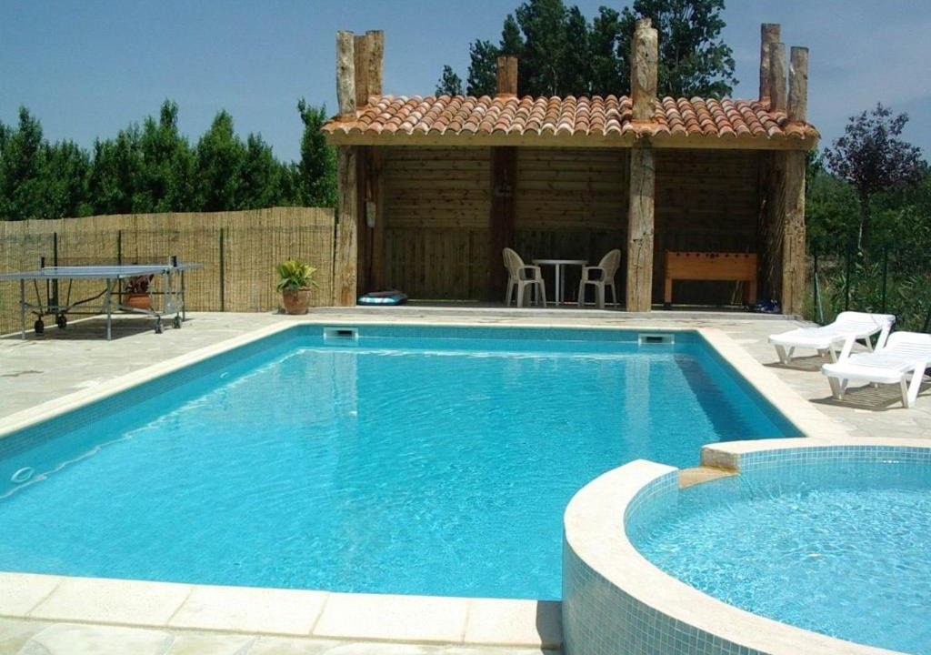 Photo of Others in Camelas