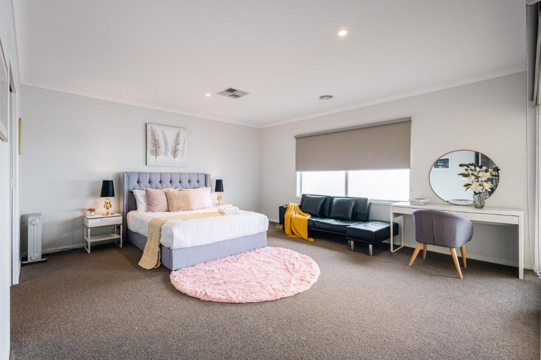 Photo of Others in Sanctuary Lakes