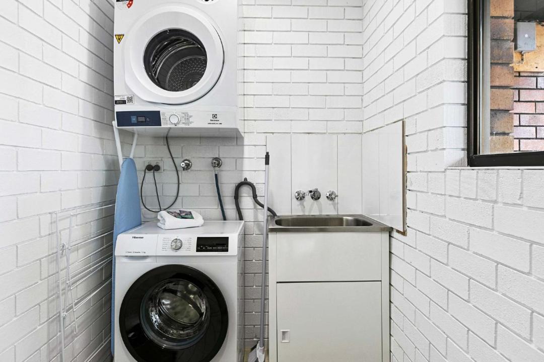 Photo of Others in Traviston