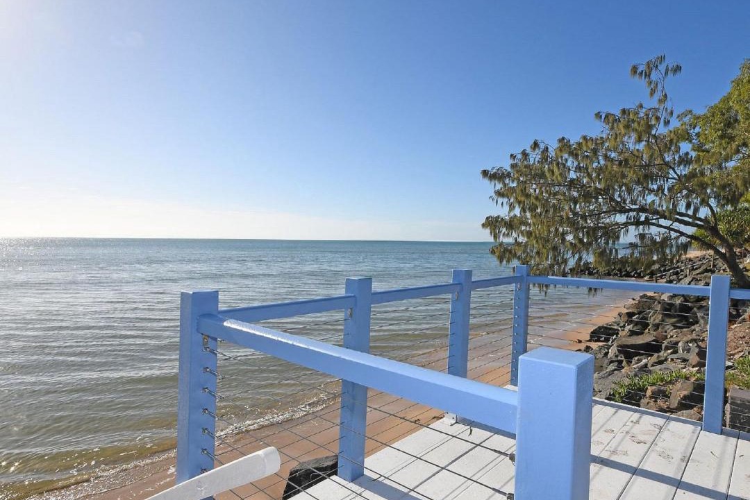 Photo of Others in Traviston