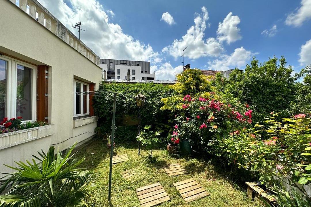Photo of Others in Fresnes