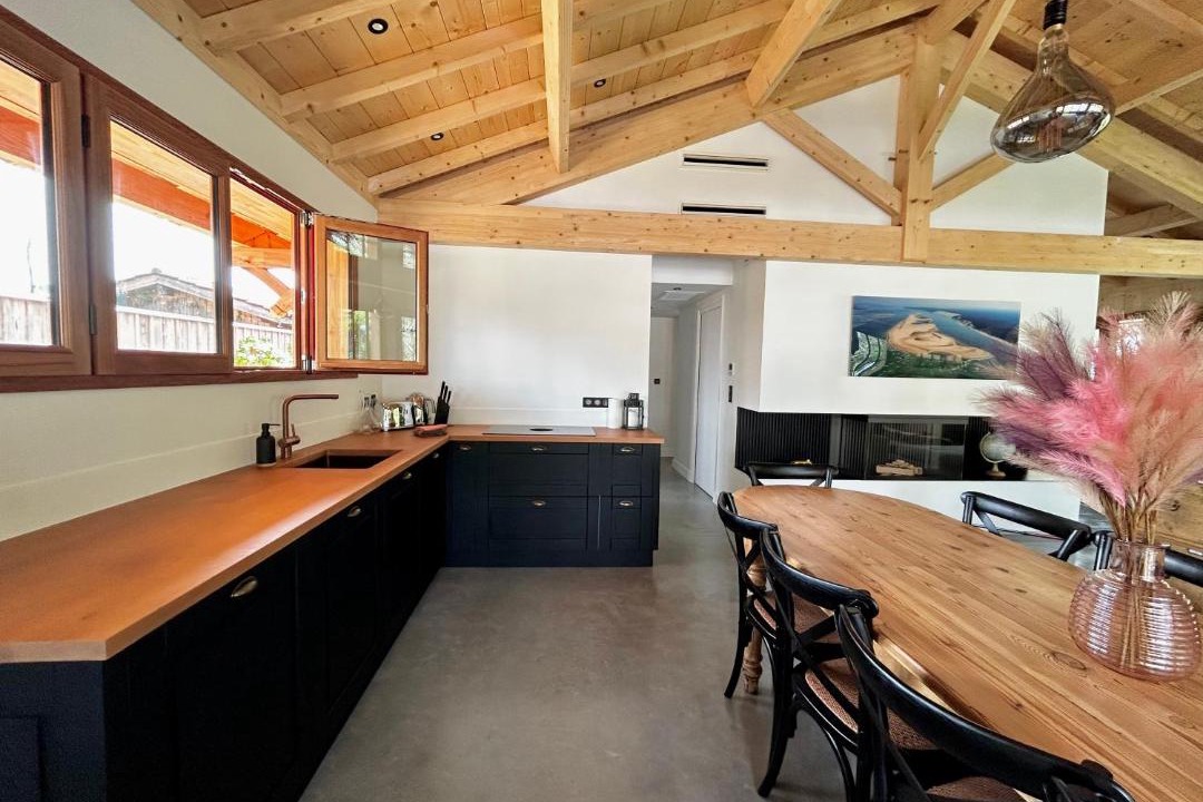 Photo of Others in Le Canon