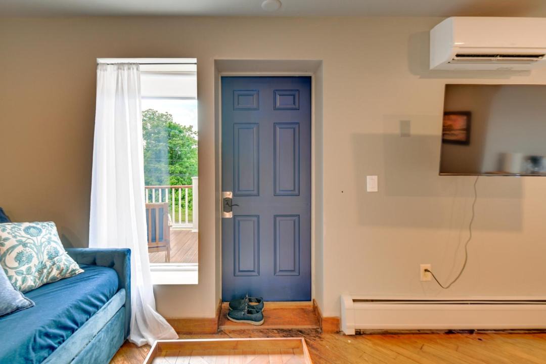 Photo of Others in Meredith