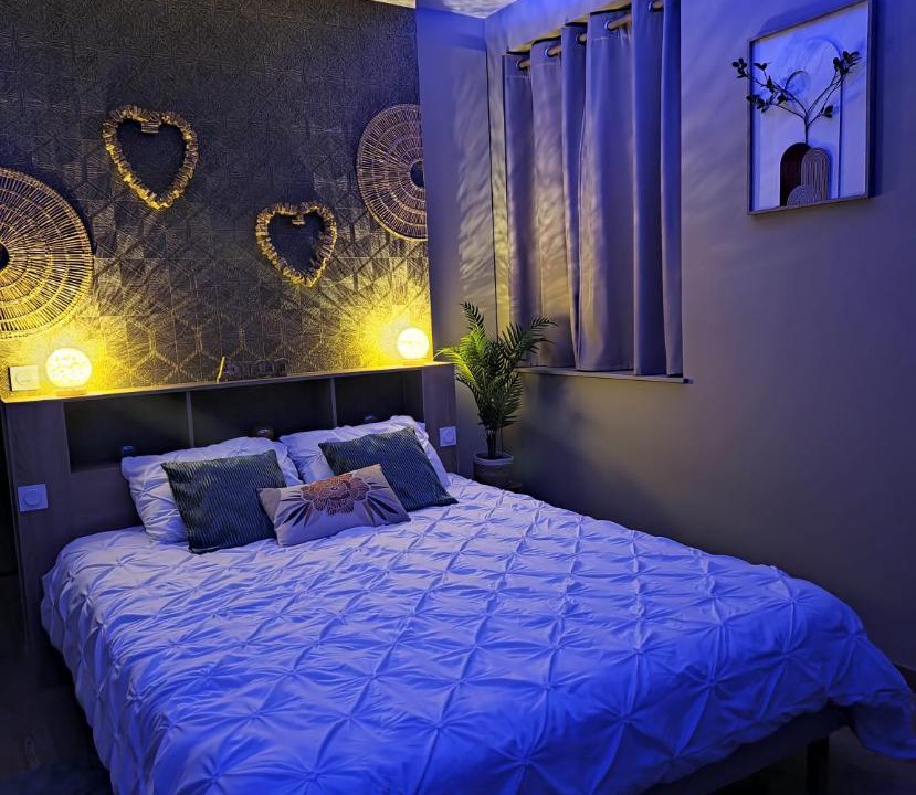 Photo of Bedroom in Calais Frethun