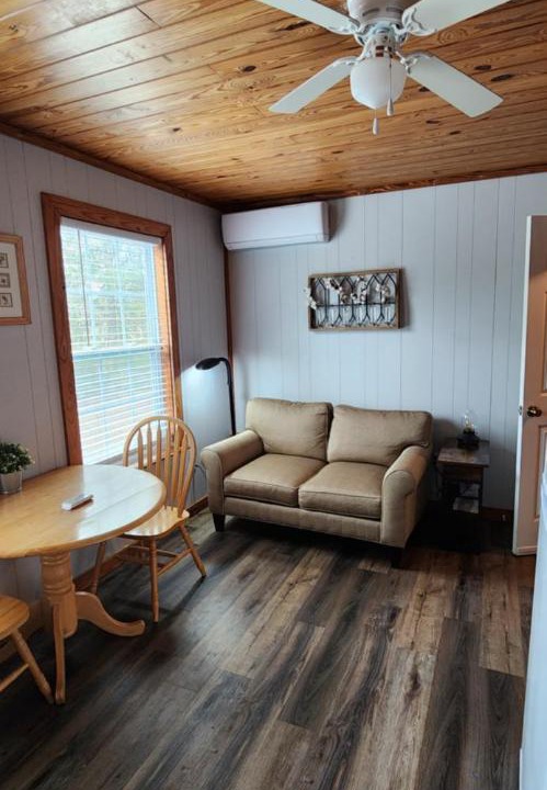 Photo of Others in Crawfordville