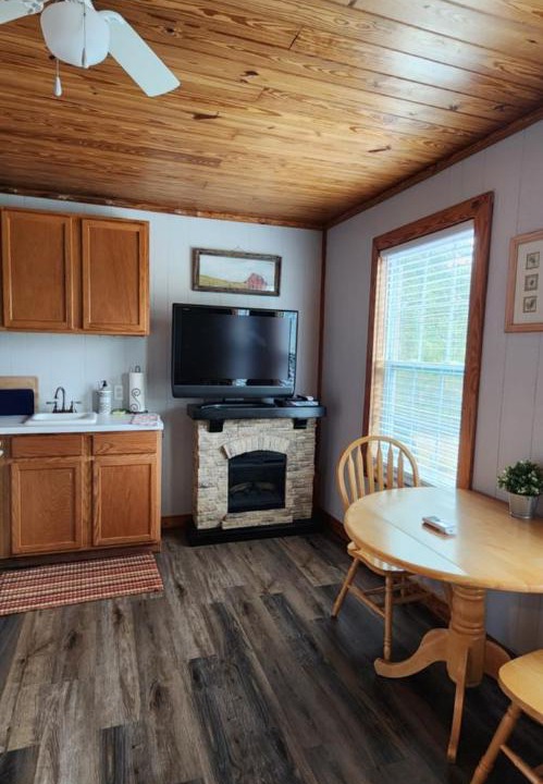 Photo of Others in Crawfordville