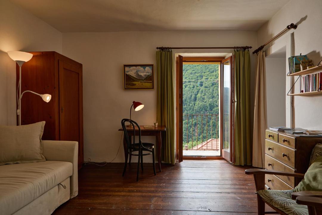Photo of Others in Isorno