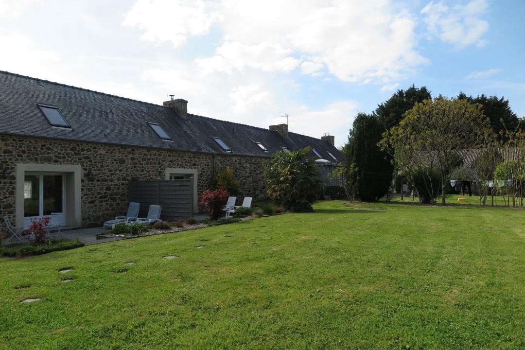 Photo of Others in Le Ru