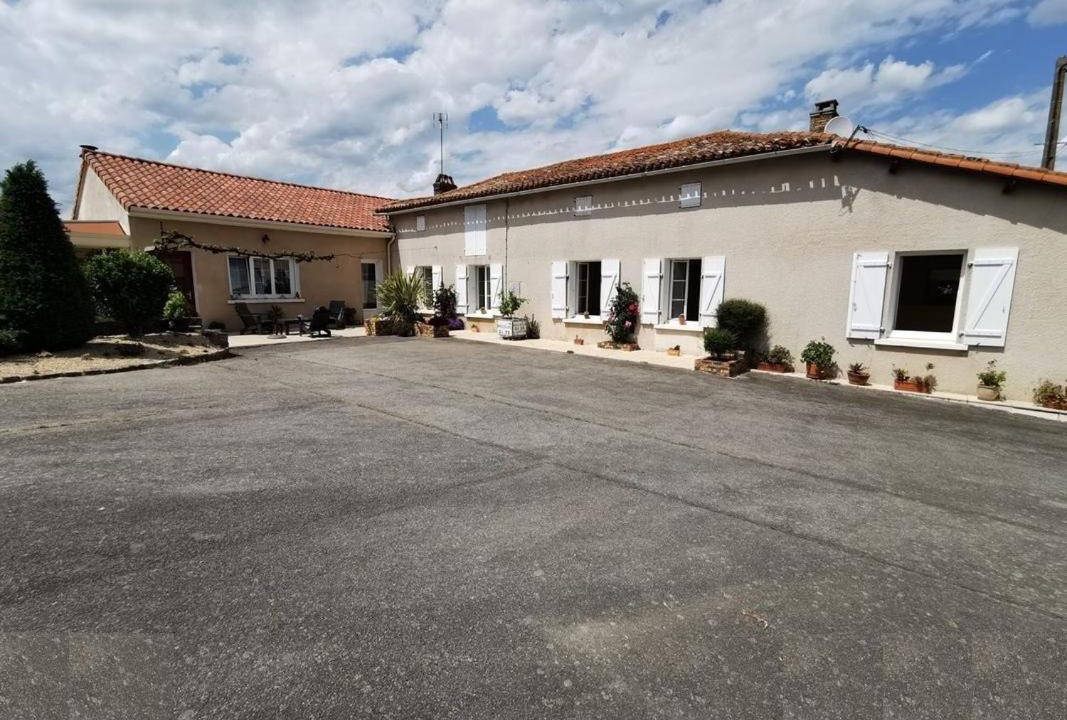 Photo of Others in Bressuire