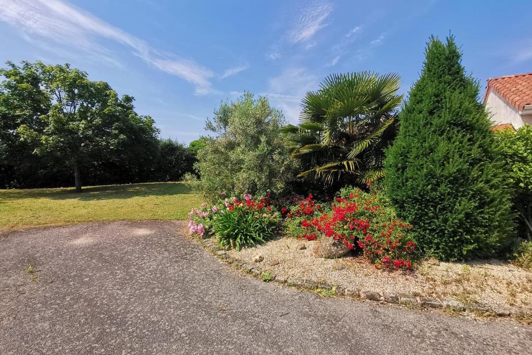 Photo of Others in Bressuire