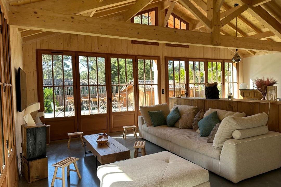 Photo of Others in Le Canon