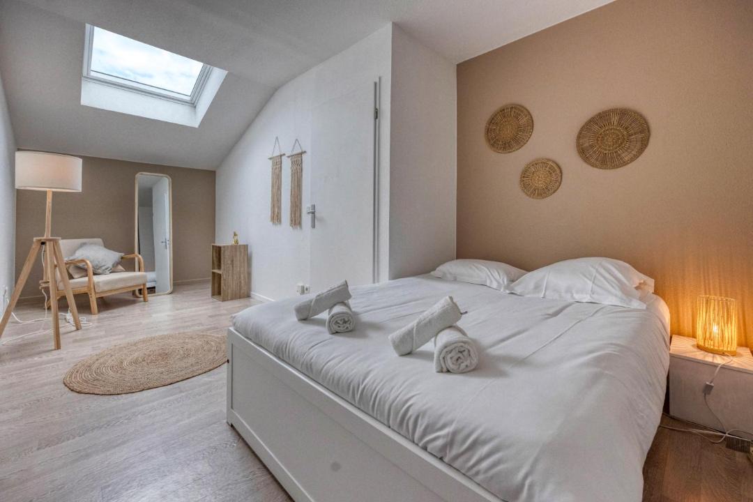 Photo of Others in Fontaine