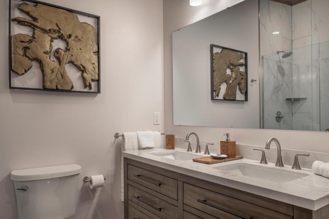 Photo of Bathroom in Camdenton