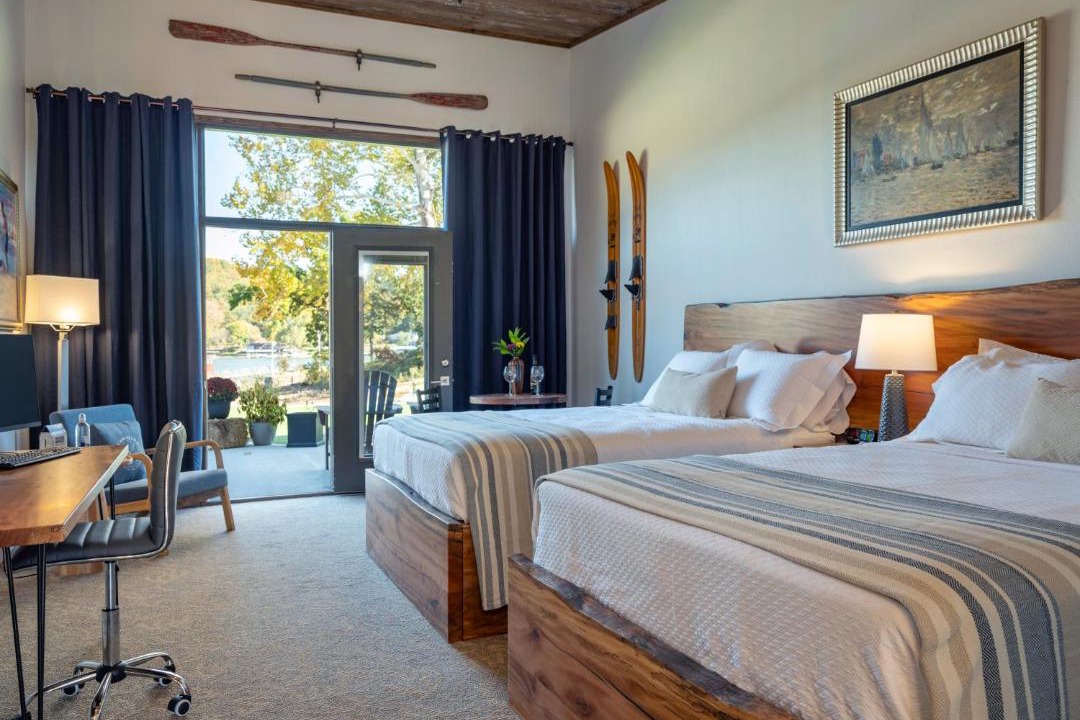 Photo of Bedroom in Camdenton