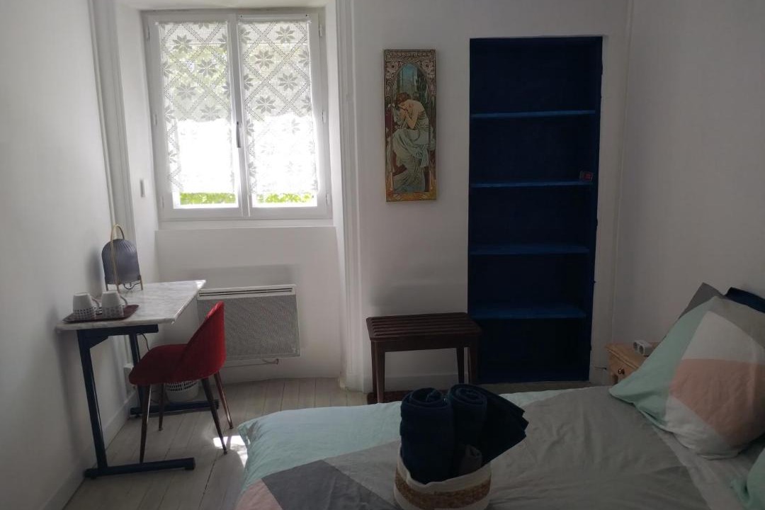 Photo of Others in Vorey