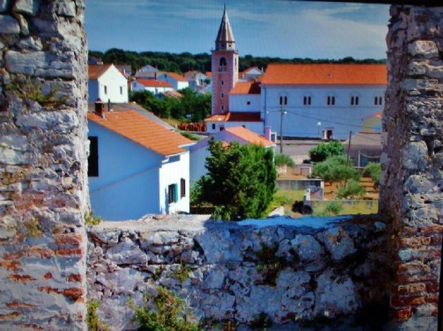 Photo of Others in Olib