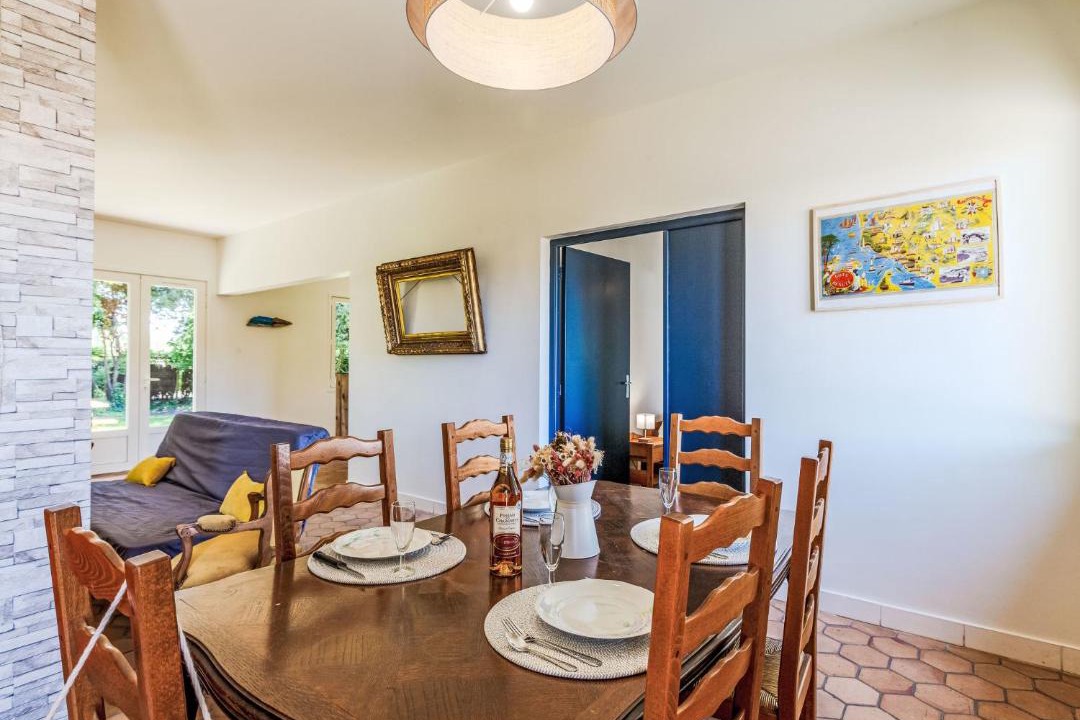 Photo of Others in Medis