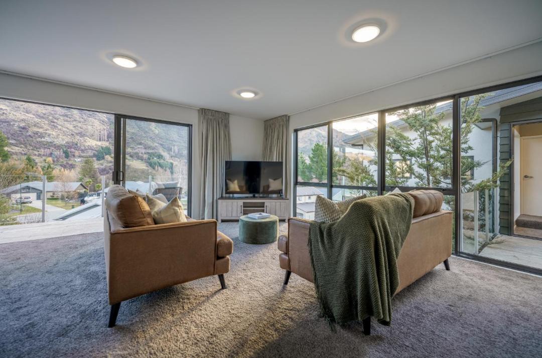 Photo of Others in Arthur's Point