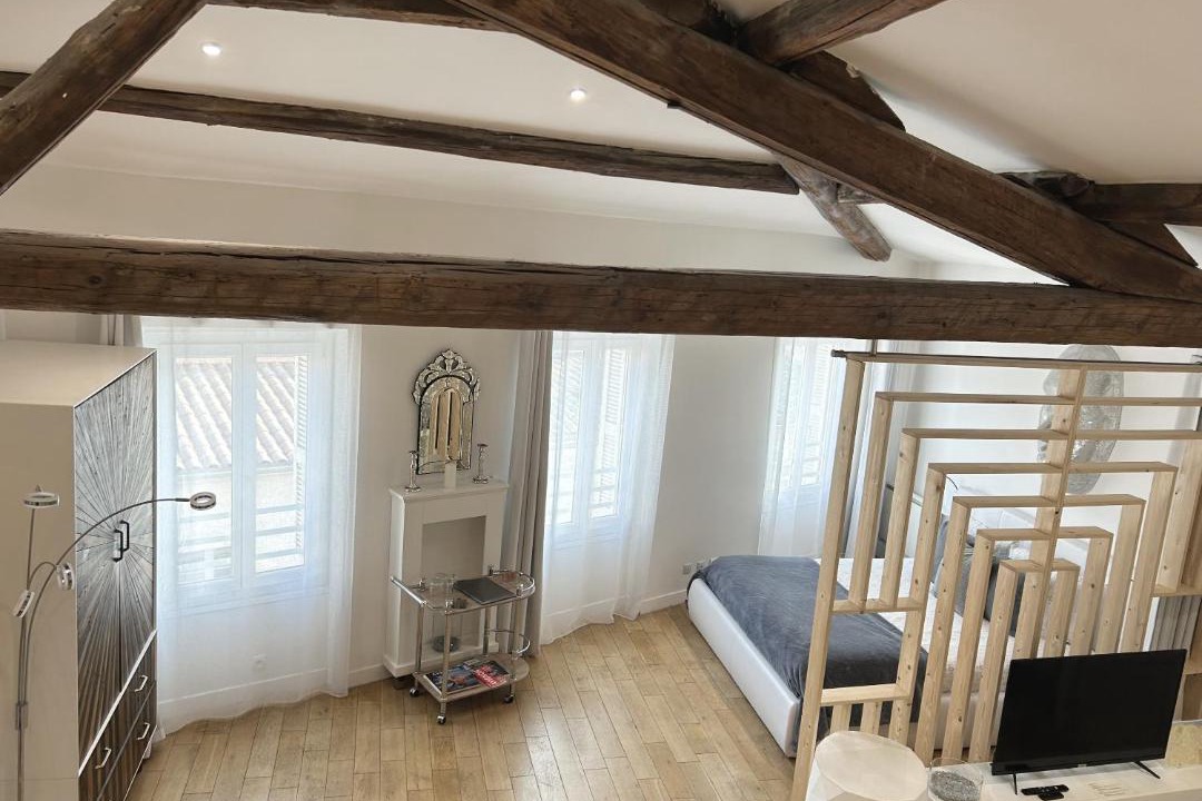 Photo of Bedroom in Avignon City Centre