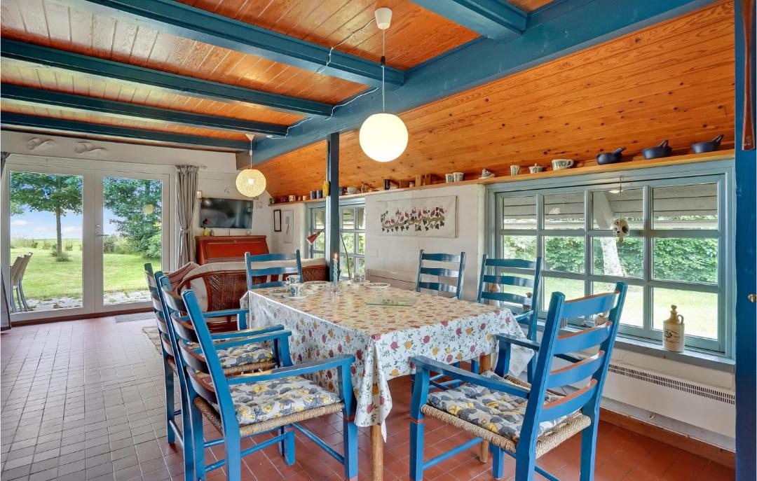 Photo of Others in Arø