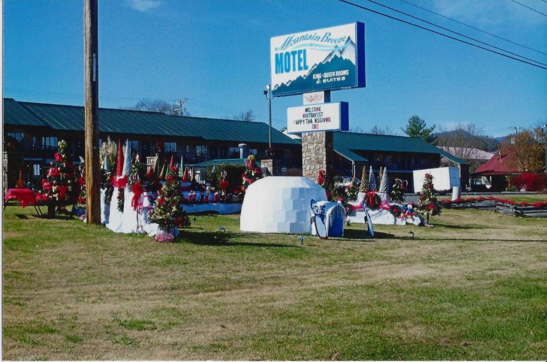 Photo of Others in Pigeon Forge