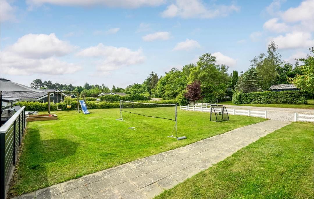 Photo of Others in Lyngsbæk Strand
