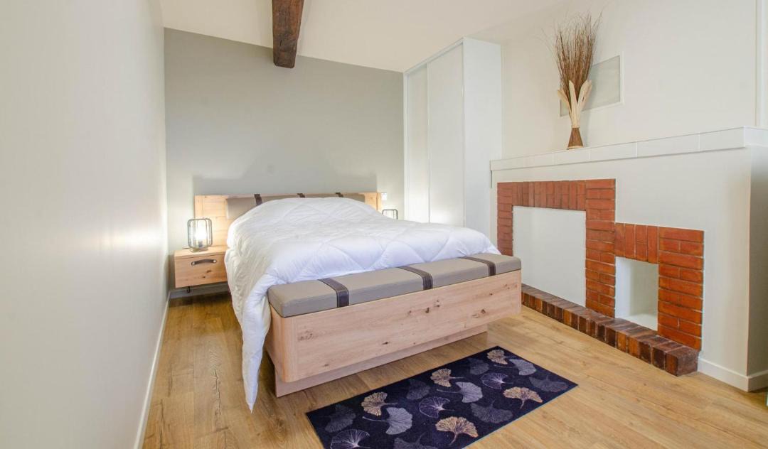 Photo of Others in Neuville-sur-Vanne