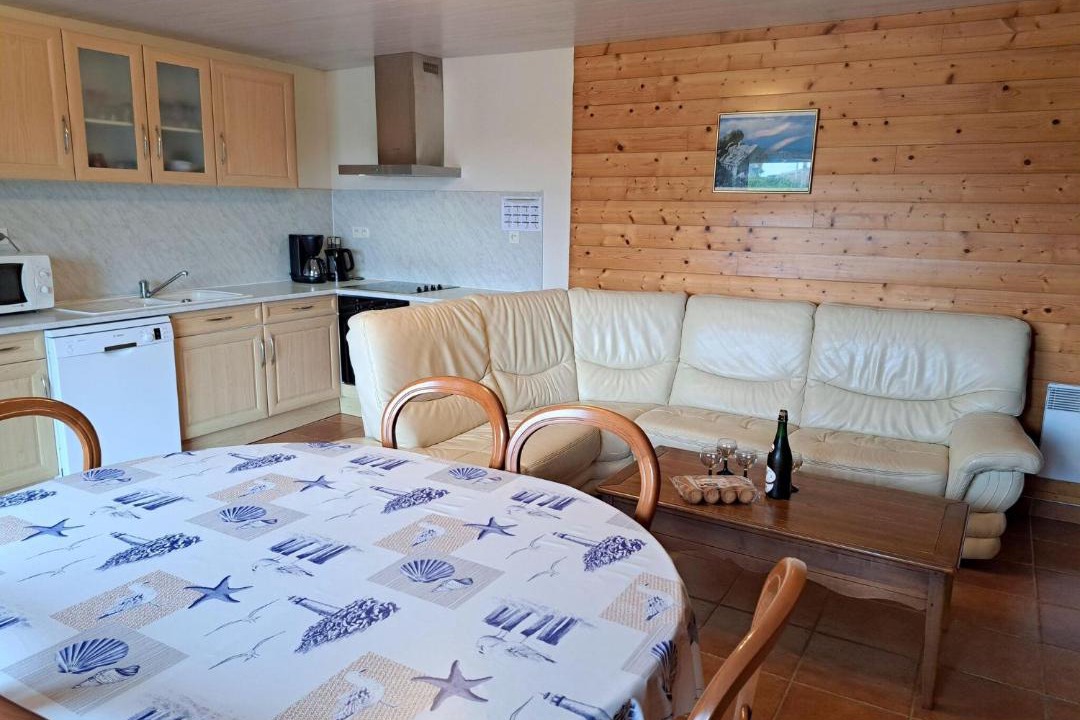 Photo of Others in Cleder