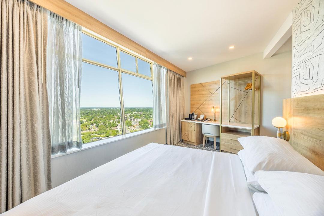 Photo of Bedroom in Fallsview