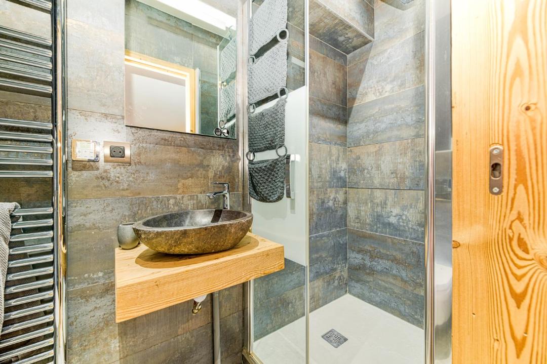 Photo of Others in Cognet