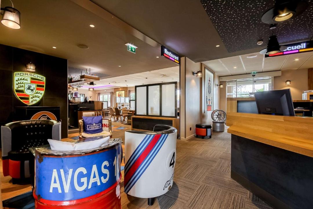 Photo of Others in Arnage