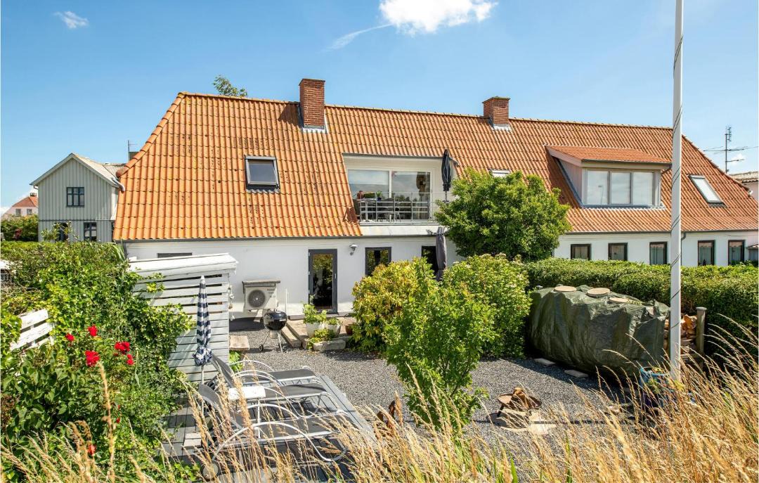 Photo of Others in Arø
