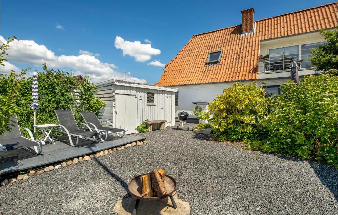 Photo of Others in Arø
