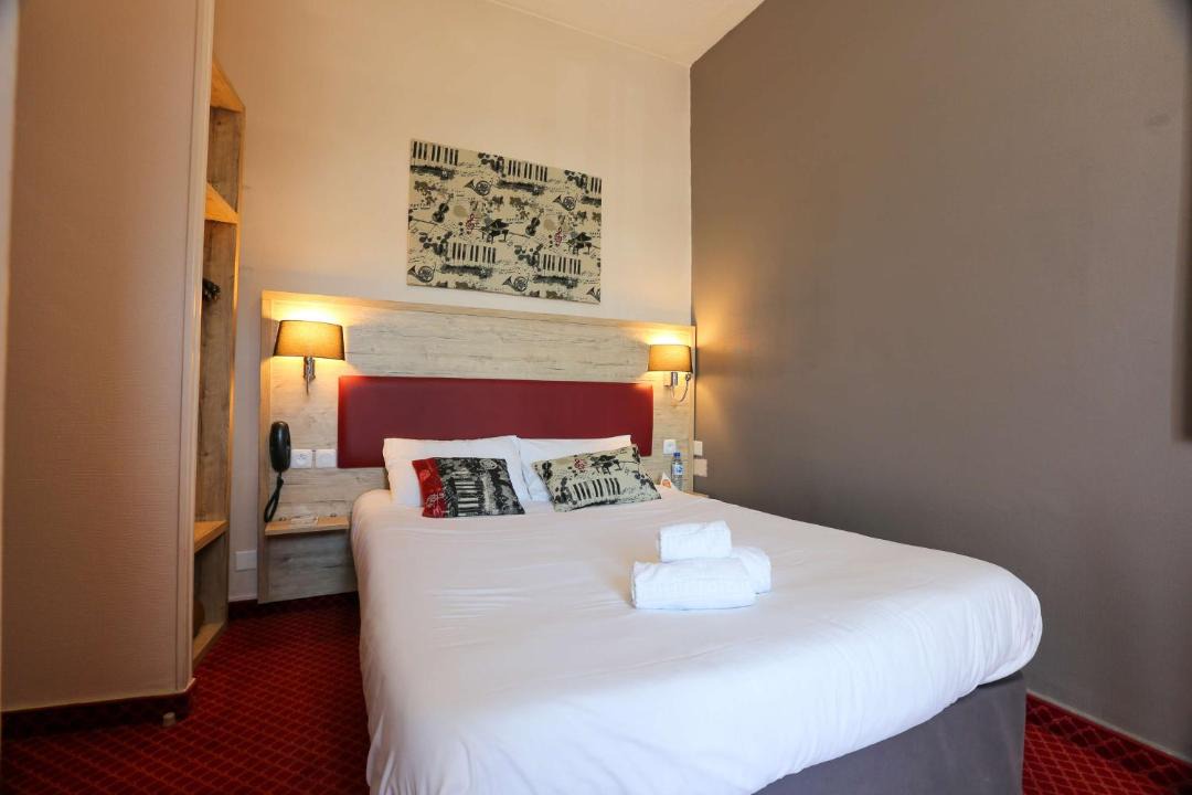 Photo of Others in Saintes