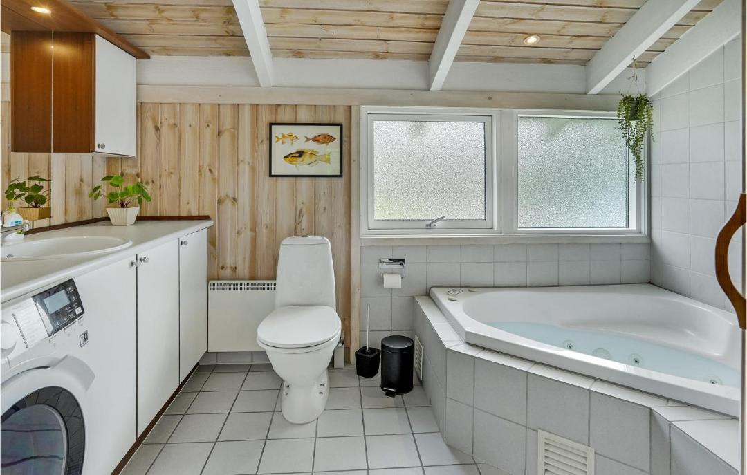 Photo of Bathroom in Pøt Strandby