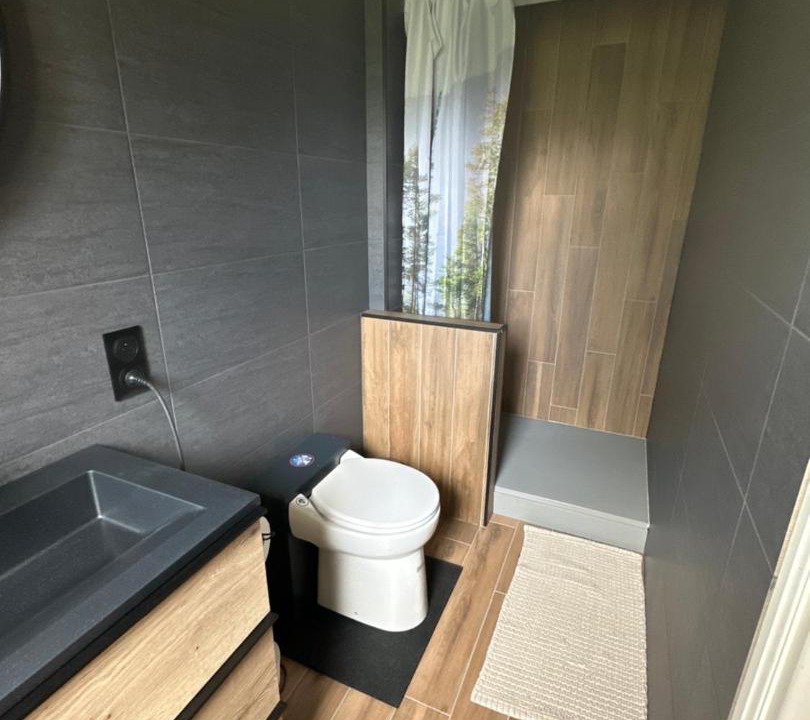 Photo of Others in Busset