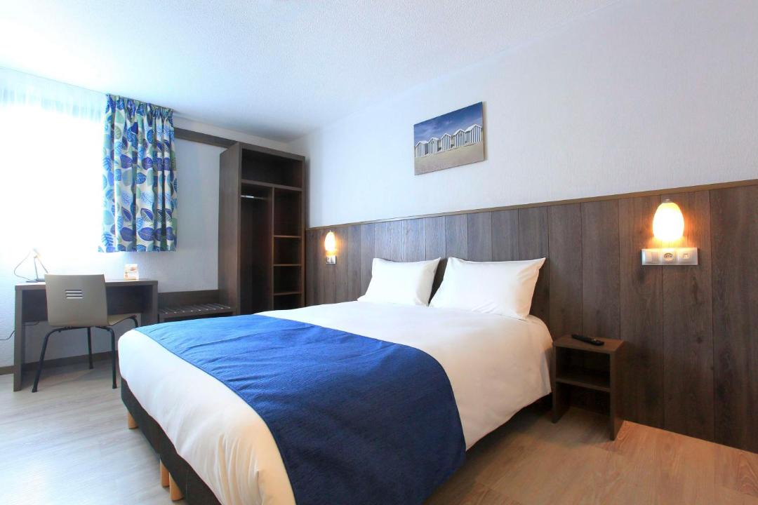 Photo of Others in Calais