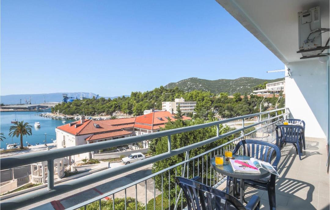 Photo of Others in Ploce
