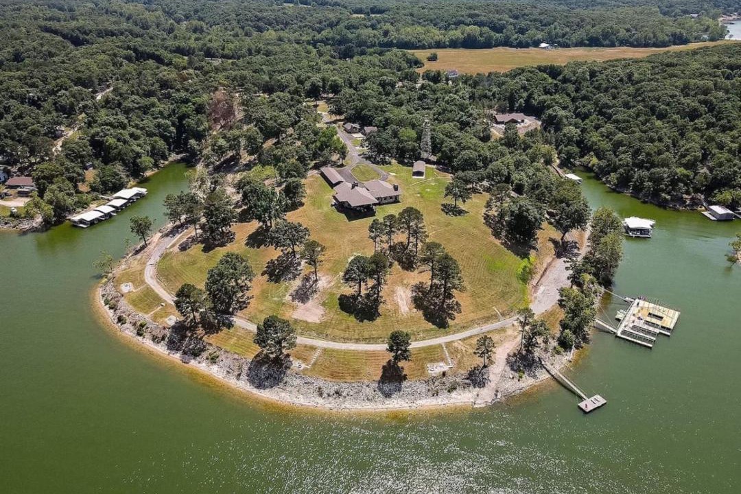 Photo of Others in Dennis